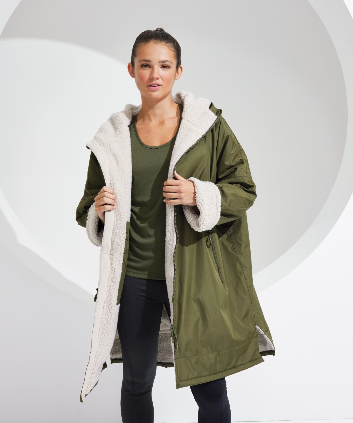 TriDri® - All-seasons waterproof changing robe